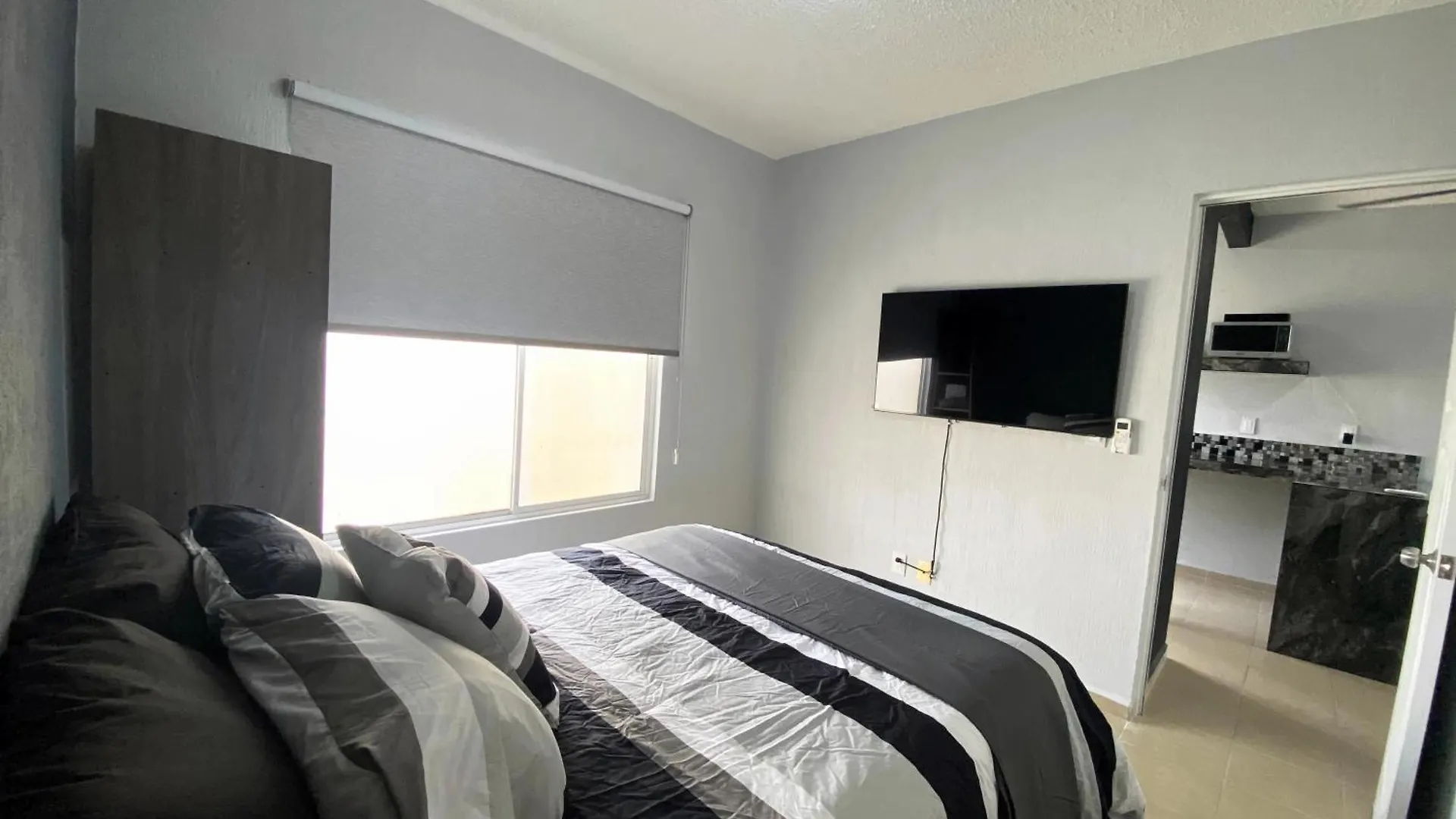 Comodo Y Accesible Departamento Con Piscina En Pdc Playa del Carmen Apartamento